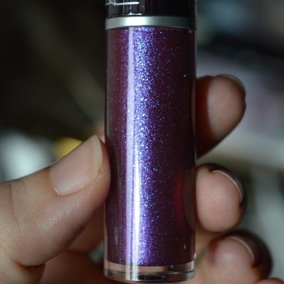 MAC Grand Illusion Liquid Lipcolour *QUEEN'S VIOLET* Limited Edition BNIB RARE - Picture 6 of 10